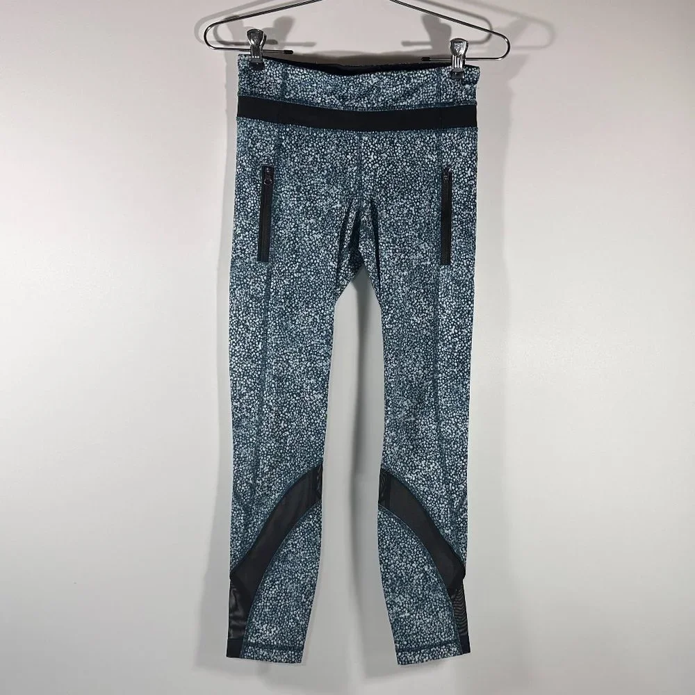 Lululemon Teal White Abstract Print Leggings Women Size 4